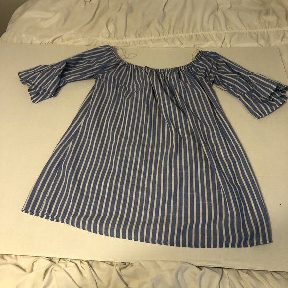 Charlotte Russe Plus Size Long Sleeved Dress - Picture 1 of 5